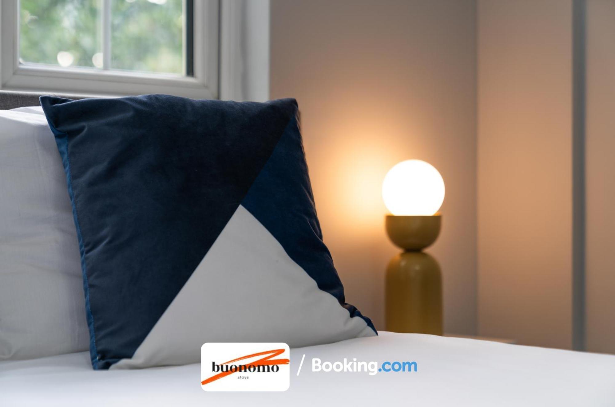 Two Bedroom Apartment By Buonomo Stays Short Lets & Serviced Accommodation With Balcony Λονδίνο Εξωτερικό φωτογραφία